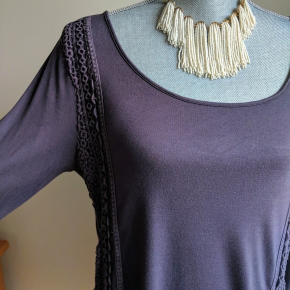 [Cable & Gauge] Eggplant Long Sleeved Crochet Top - Picture 2 of 8